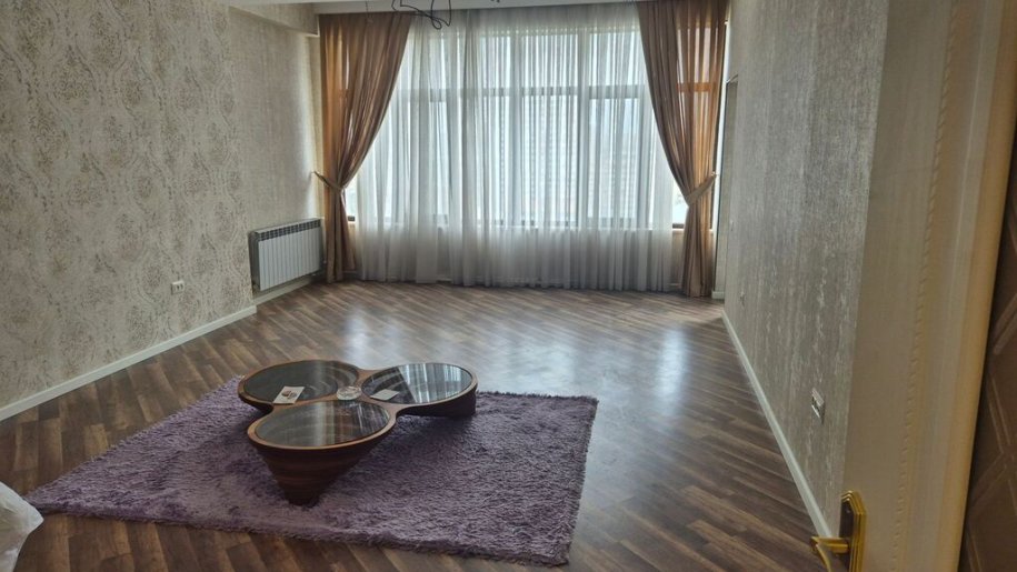 Satılır 2 otaqlı yeni tikili, 70 m², Nəriman Nərimanov m.-1