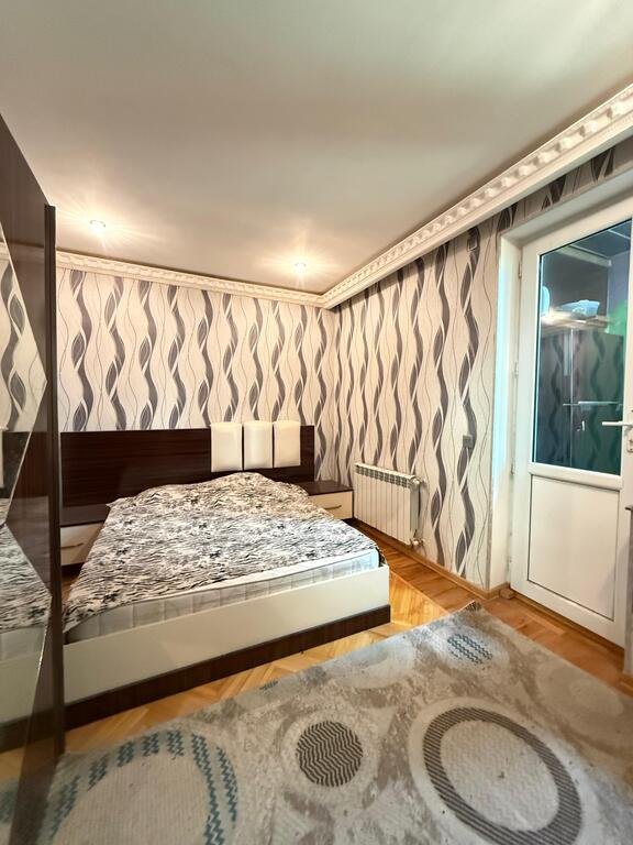 Satılır 3 otaqlı köhnə tikili, 65 m², 20 Yanvar m.-3