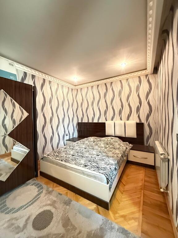 Satılır 3 otaqlı köhnə tikili, 65 m², 20 Yanvar m.-4