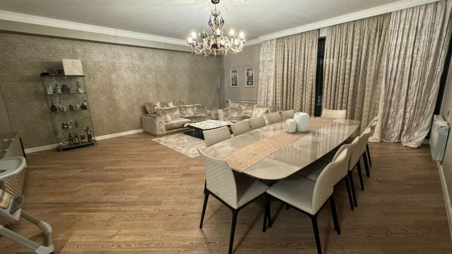 Satılır 3 otaqlı yeni tikili, 155 m², Elmlər Akademiyası m.-3