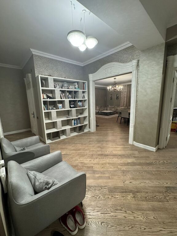 Satılır 3 otaqlı yeni tikili, 155 m², Elmlər Akademiyası m.-4