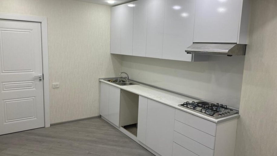 Satılır 2 otaqlı köhnə tikili, 65 m², Gənclik m.-1