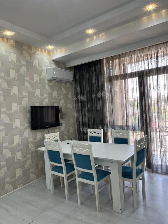 Kirayə verilir 2 otaqlı yeni tikili, 65 m², 8 noyabr-2