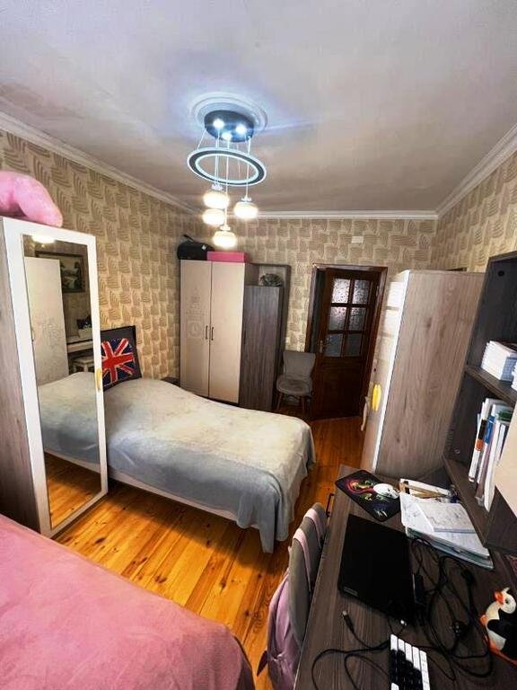 Satılır 3 otaqlı köhnə tikili, 80 m², Qaraçuxur-4