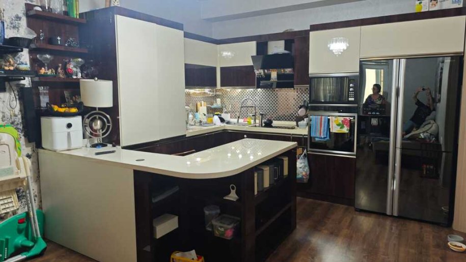 Satılır 4 otaqlı yeni tikili, 110 m², İnşaatçılar m.-1