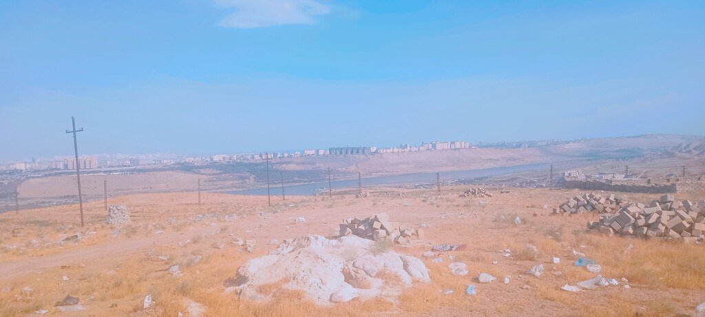 12 sot torpaq satılır, Hökməli-1