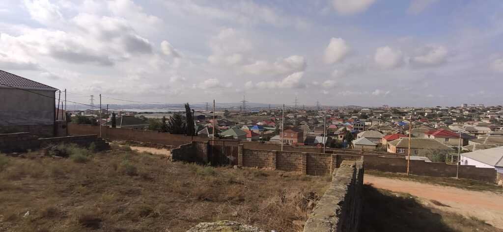 3 sot torpaq satılır, Digah-4