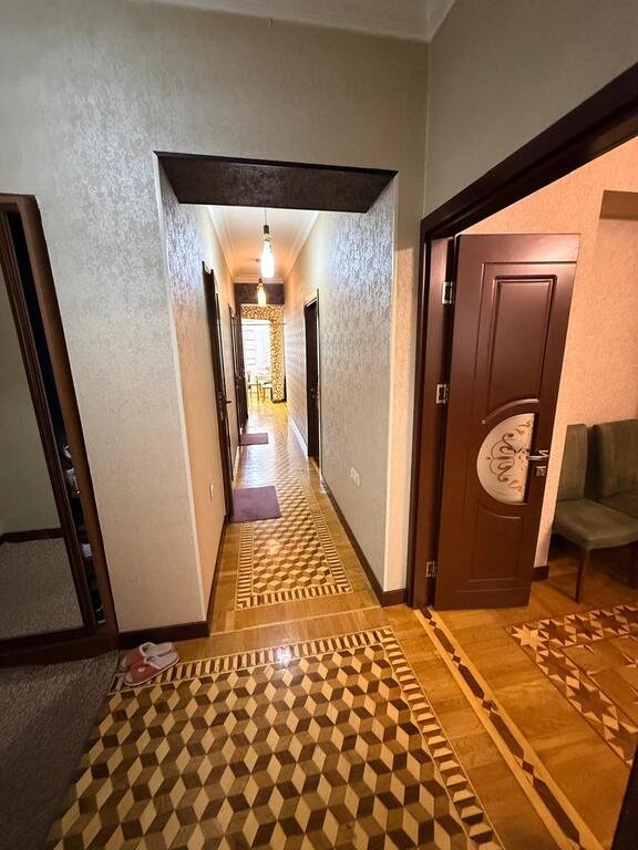 Satılır 3 otaqlı köhnə tikili, 110 m², Nəriman Nərimanov m.-4