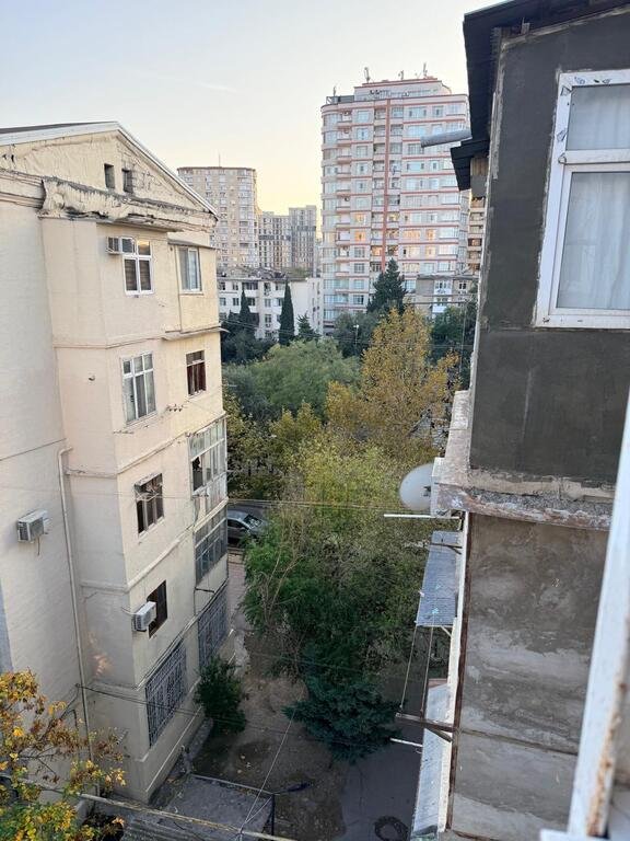 Satılır 3 otaqlı köhnə tikili, 110 m², Nəriman Nərimanov m.-7