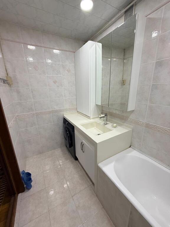 Satılır 3 otaqlı köhnə tikili, 110 m², Nəriman Nərimanov m.-13