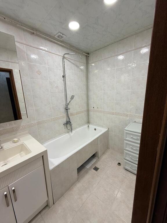 Satılır 3 otaqlı köhnə tikili, 110 m², Nəriman Nərimanov m.-20