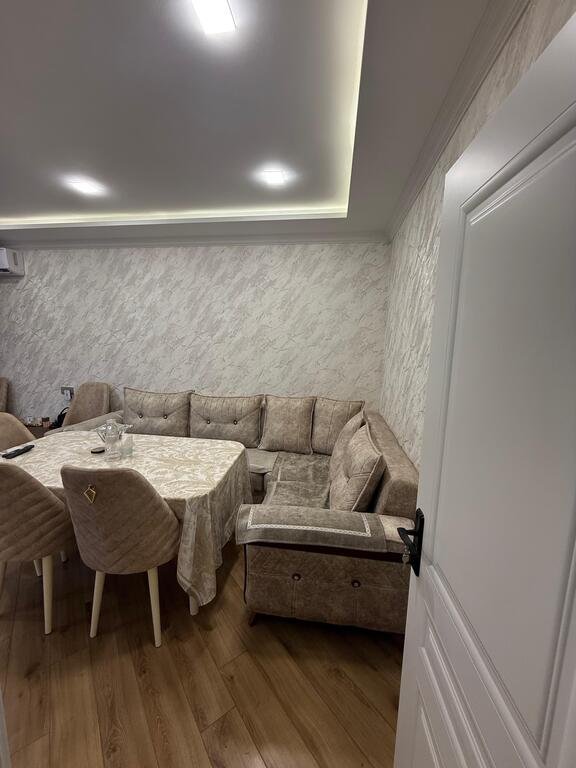 Satılır 2 otaqlı köhnə tikili, 55 m², 20 Yanvar m.-1
