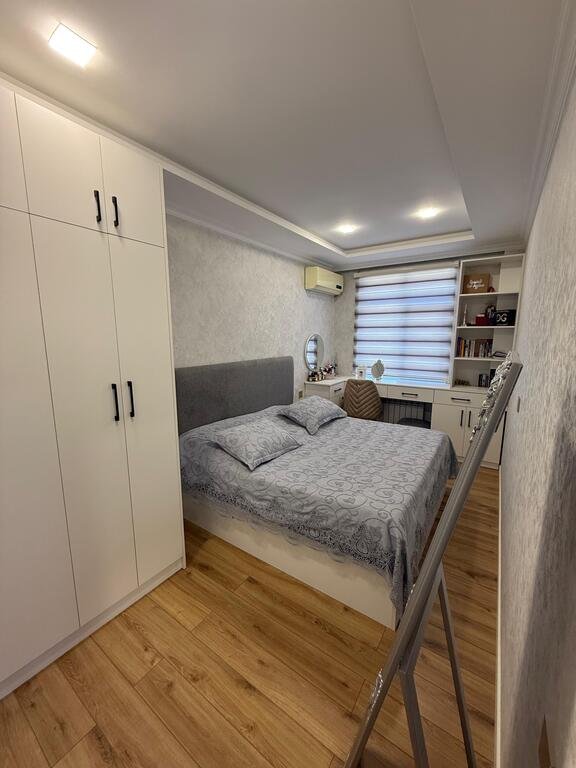 Satılır 2 otaqlı köhnə tikili, 55 m², 20 Yanvar m.-5