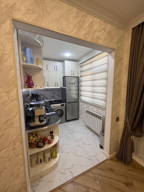 Satılır 2 otaqlı köhnə tikili, 55 m², 20 Yanvar m.-7