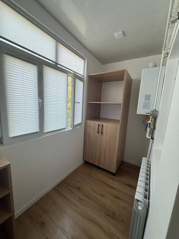 Satılır 2 otaqlı köhnə tikili, 55 m², 20 Yanvar m.-9