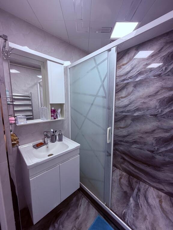 Satılır 2 otaqlı köhnə tikili, 55 m², 20 Yanvar m.-14