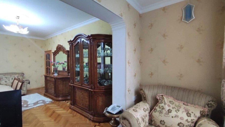 Satılır 4 otaqlı köhnə tikili, 90 m², Neftçilər m.-4