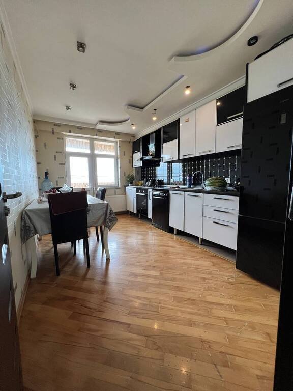 Satılır 3 otaqlı yeni tikili, 120 m², Memar Əcəmi m.-8