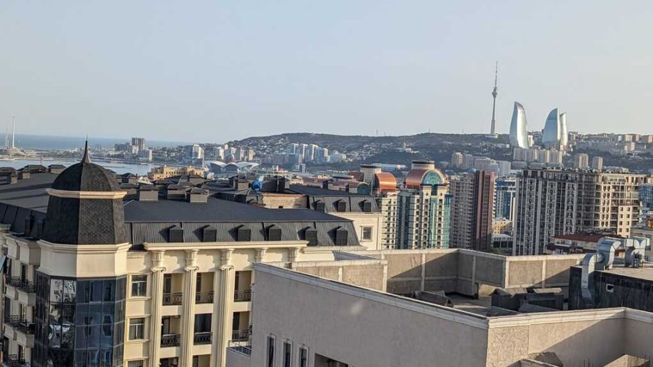 101 m<sup>2</sup> ofis icarəyə verilir, 28 May m.-11