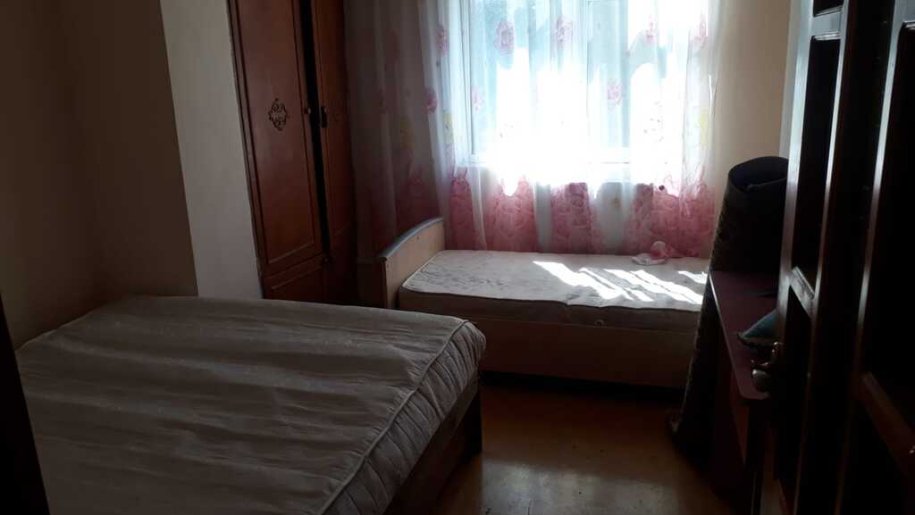 Kirayə verilir 2 otaqlı köhnə tikili, 75 m², Memar Əcəmi m.-1