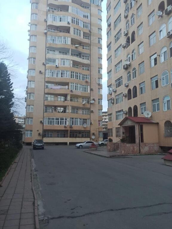 Satılır 5 otaqlı yeni tikili, 230 m², 8-ci mikrorayon-2
