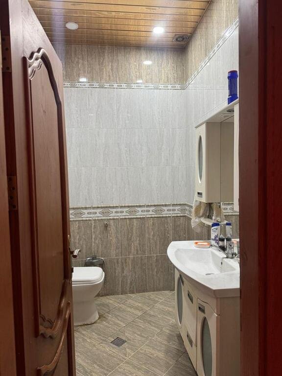 Satılır 5 otaqlı yeni tikili, 230 m², 8-ci mikrorayon-9