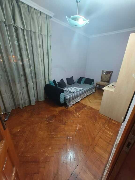 Satılır 2 otaqlı köhnə tikili, 60 m², Xətai m.-1
