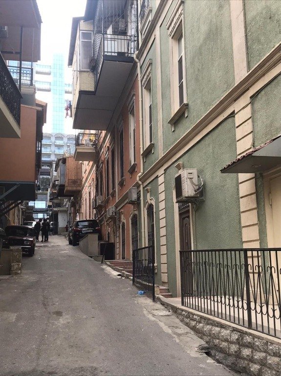 Satılır 3 otaqlı köhnə tikili, 65 m², İçərişəhər m.-20
