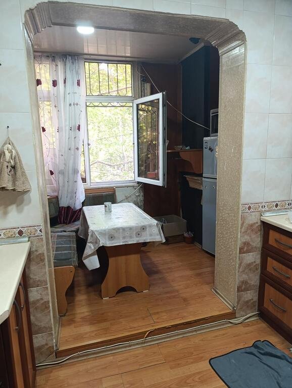 Satılır 1 otaqlı köhnə tikili, 50 m², Gənclik m.-4