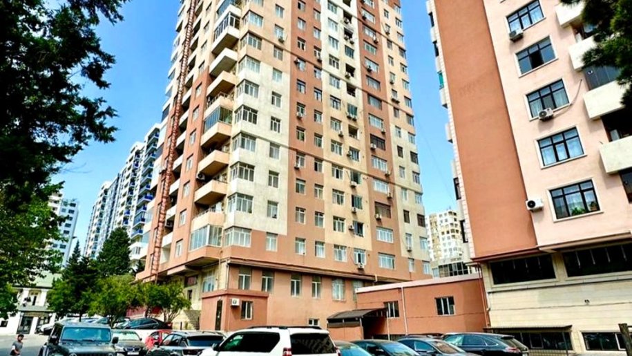 Satılır 4 otaqlı yeni tikili, 109 m², Qara Qarayev m.-1