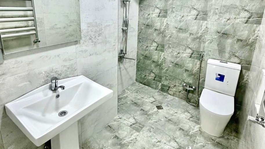 Satılır 4 otaqlı yeni tikili, 109 m², Qara Qarayev m.-20