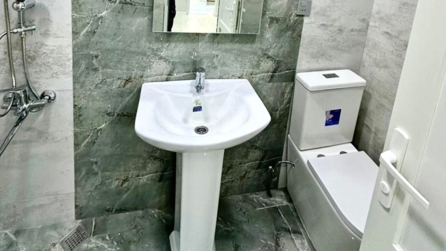 Satılır 4 otaqlı yeni tikili, 109 m², Qara Qarayev m.-21