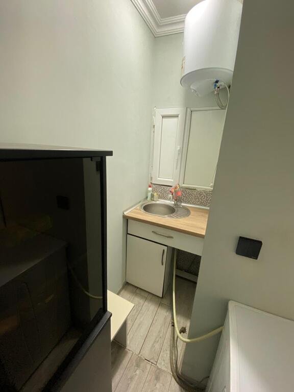 Kirayə verilir 2 otaqlı köhnə tikili, 40 m², Memar Əcəmi m.-3