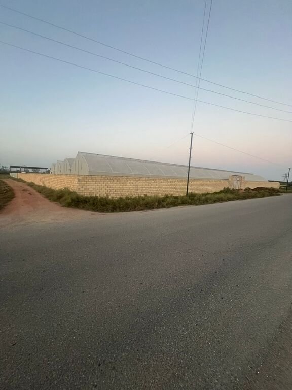 1800 m<sup>2</sup> obyekt satılır, Salyan-1