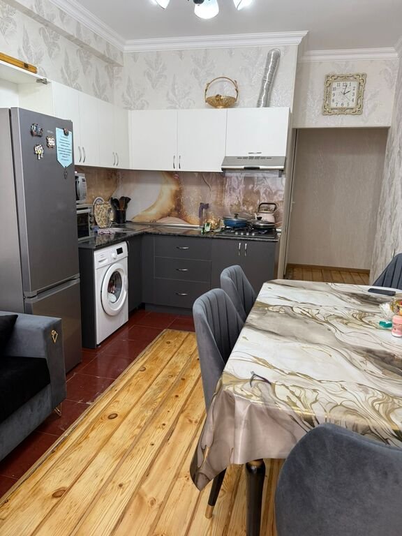 Satılır 3 otaqlı yeni tikili, 75 m², İnşaatçılar m.-3