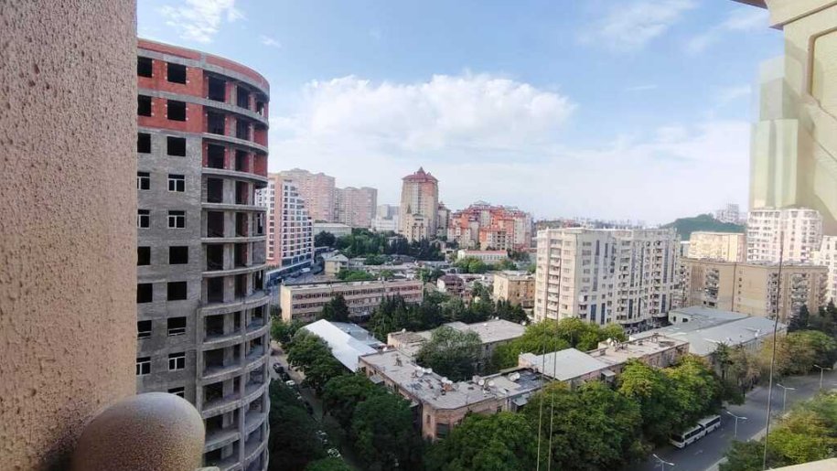 Kirayə verilir 3 otaqlı yeni tikili, 105 m², 28 May m.-20
