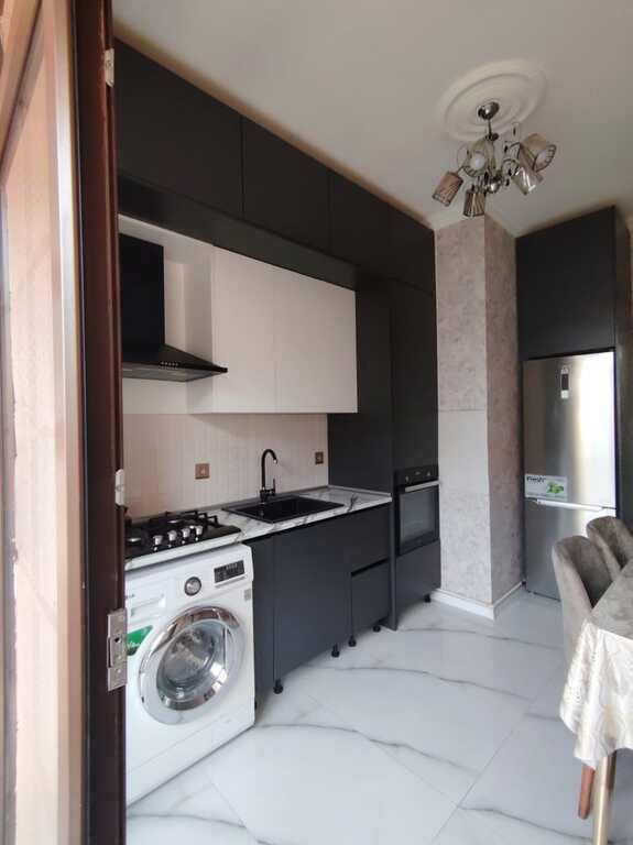 Kirayə verilir 3 otaqlı yeni tikili, 105 m², 28 May m.-24