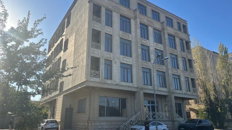 Satılır 3 otaqlı yeni tikili, 135 m², Bakıxanov (Razin)-2