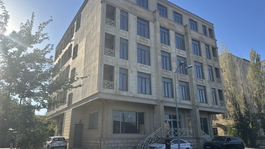 Satılır 3 otaqlı yeni tikili, 135 m², Bakıxanov (Razin)-8