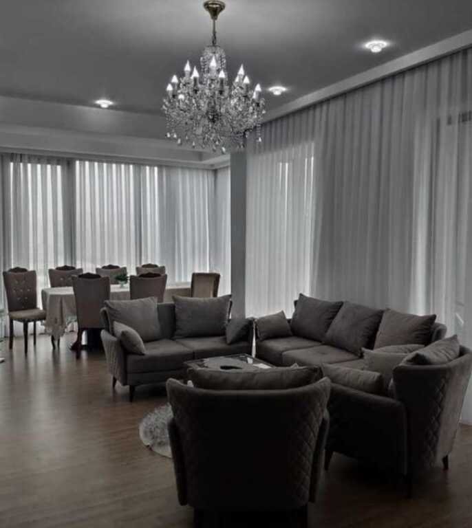 Kirayə verilir 4 otaqlı yeni tikili, 160 m², Elmlər Akademiyası m.-7