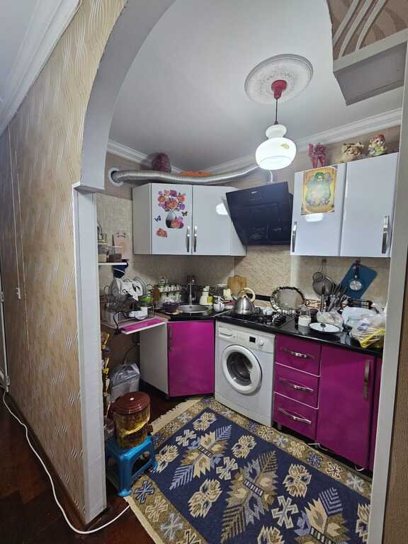Satılır 2 otaqlı köhnə tikili, 45 m², 7-ci mikrorayon-7