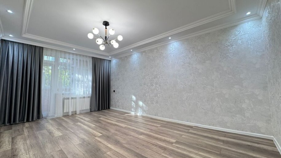 Satılır 3 otaqlı köhnə tikili, 80 m², Xalqlar dostluğu m.-2