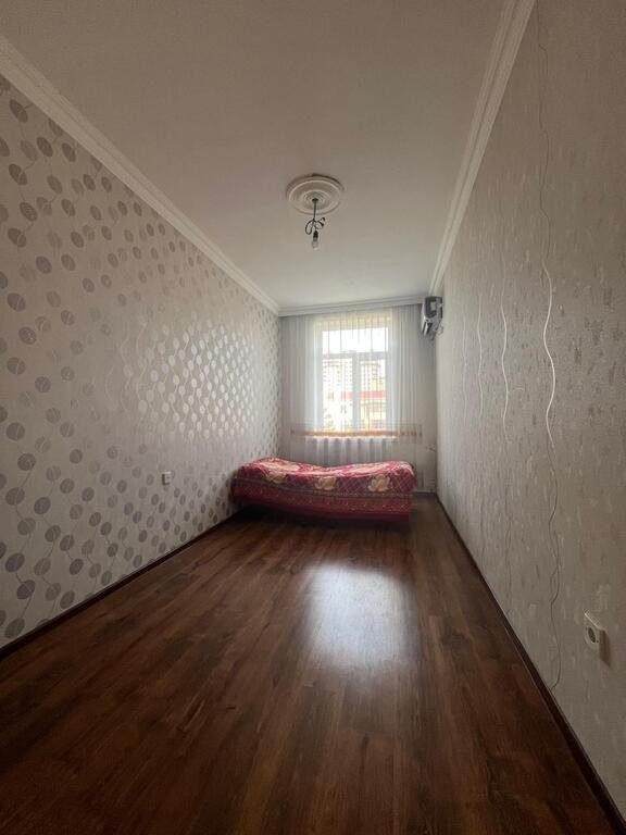 Satılır 2 otaqlı köhnə tikili, 48 m², Qara Qarayev m.-5