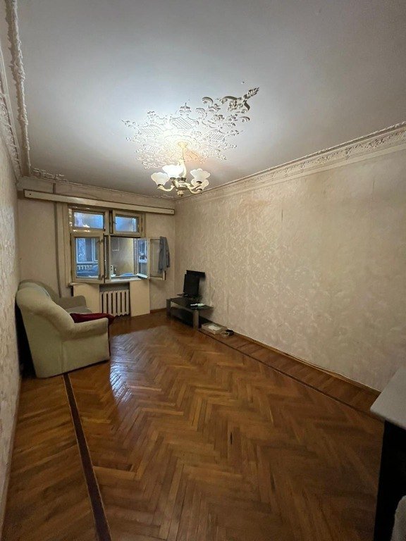 Satılır 4 otaqlı köhnə tikili, 120 m², 9-cu mikrorayon-1