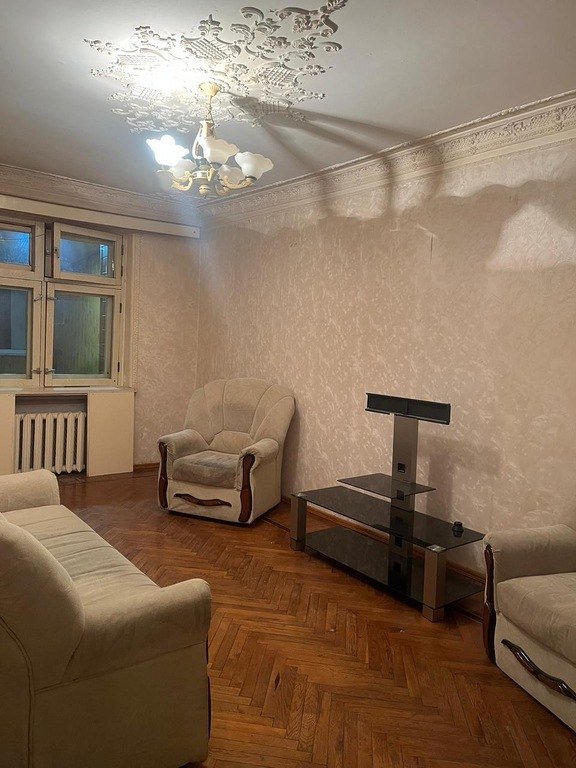 Satılır 4 otaqlı köhnə tikili, 120 m², 9-cu mikrorayon-11