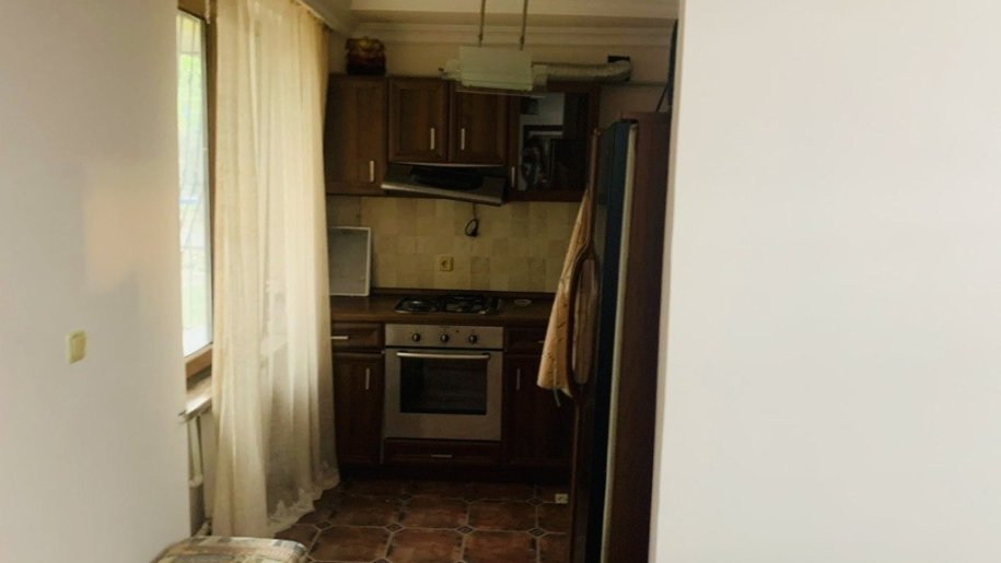 Satılır 2 otaqlı köhnə tikili, 45 m², İnşaatçılar m.-12