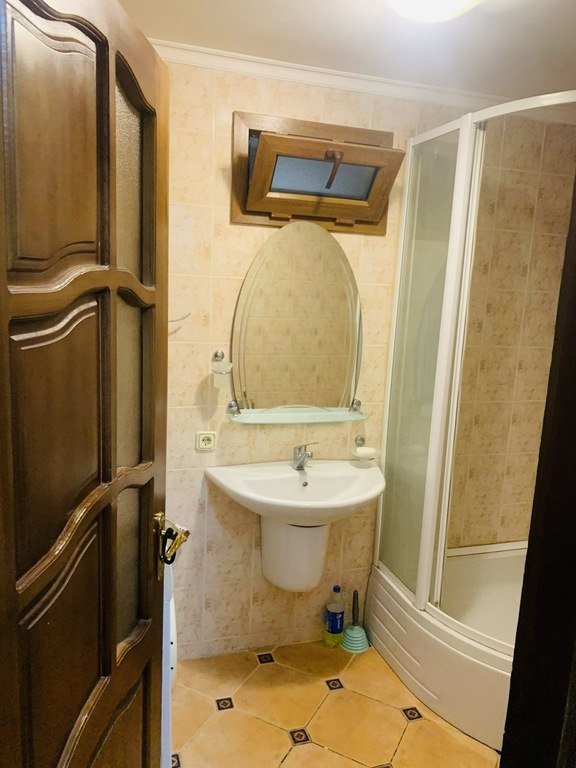 Satılır 2 otaqlı köhnə tikili, 45 m², İnşaatçılar m.-17
