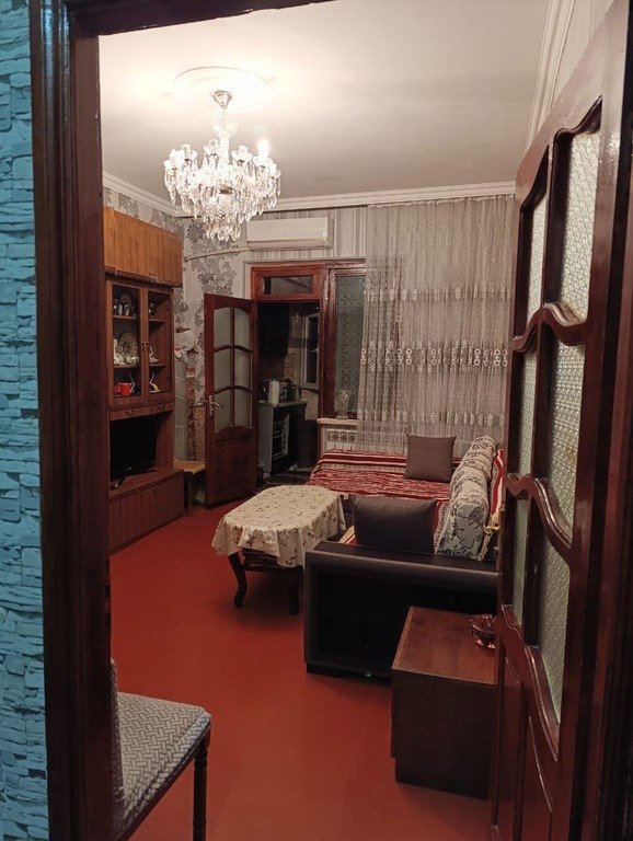 Satılır 2 otaqlı köhnə tikili, 50 m², İnşaatçılar m.-2