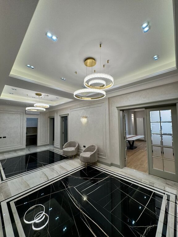 Kirayə verilir 3 otaqlı yeni tikili, 210 m², 28 May m.-3