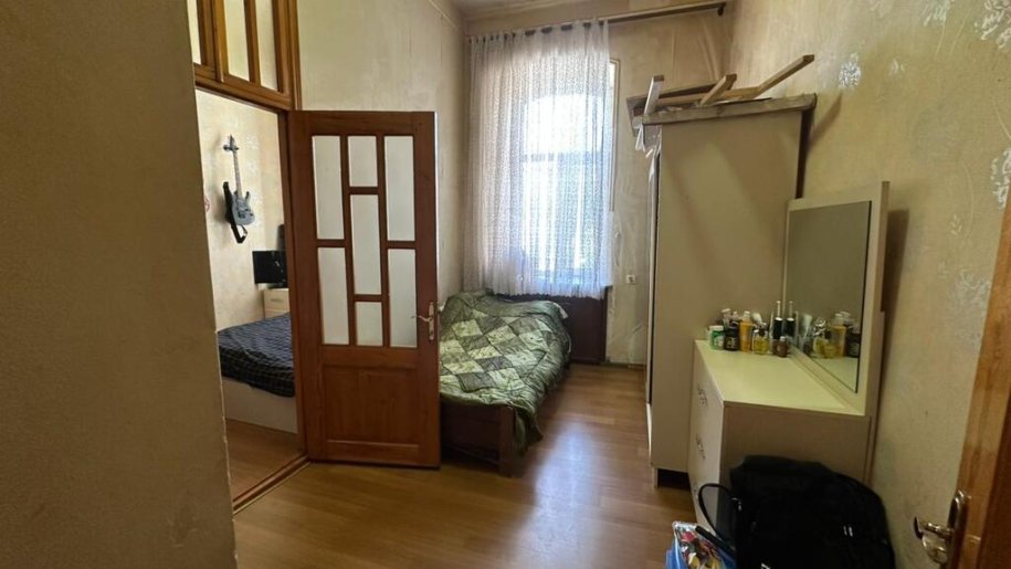 Satılır 3 otaqlı köhnə tikili, 44 m², Sahil m.-1